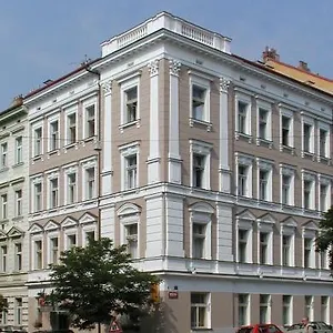 Machova Hotel Praga